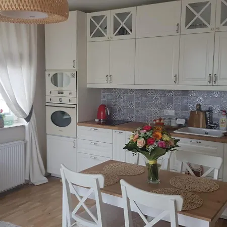Salon Z Aneksem W Centrum Gdyni Niedaleko Morza! Gdynia