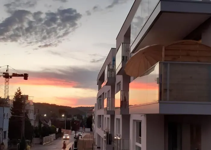 Salon Z Aneksem W Centrum Gdyni Niedaleko Morza! Gdynia